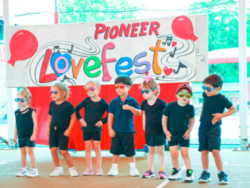 Pioneers on stage for Pioneer Lovefest.
